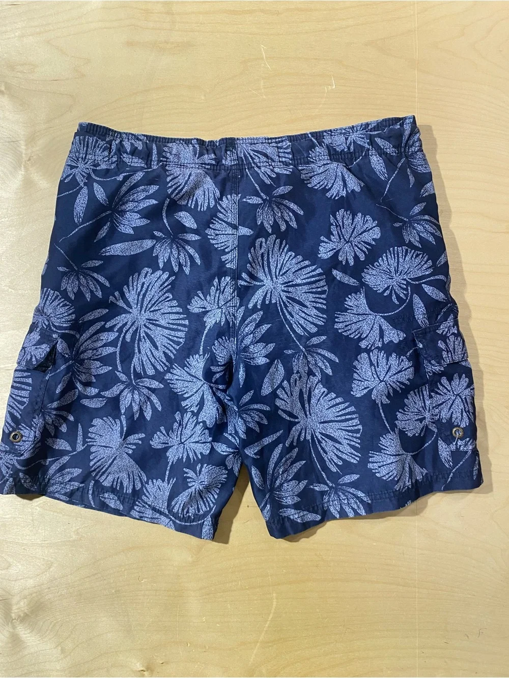 OP Men's Navy Blue Floral Swim Trunks Medium (32-34) (BM)